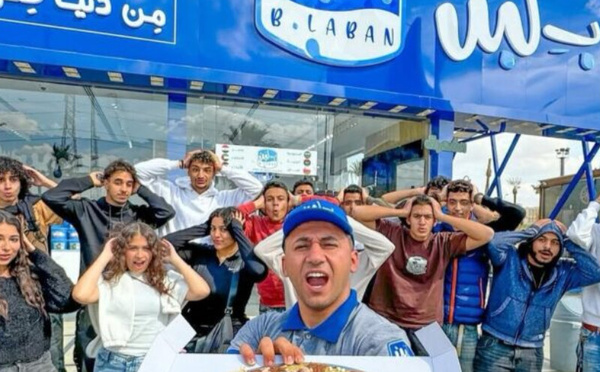 إغلاق محل حلويات مصري في الدار البيضاء بعد فوضى غير مسبوقة