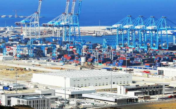 المغرب يسجل عجزًا تجاريًا بقيمة 306,47 مليار درهم في 2024