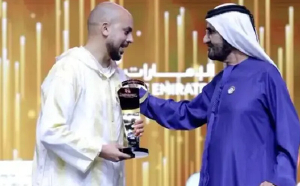 صناع الأمل 2025 : أحمد زينون يفوز باللقب بفضل مبادرته الإنسانية لأطفال القمر