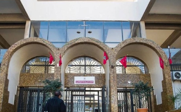 تحقيقات الشرطة تكشف شبكة متورطة في التشهير والابتزاز عبر الهاتف