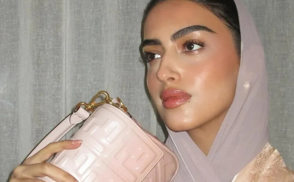 صيحات مكياج ناعم لإفطارات رمضان 2025: إطلالات مستوحاة من مدونات الجمال