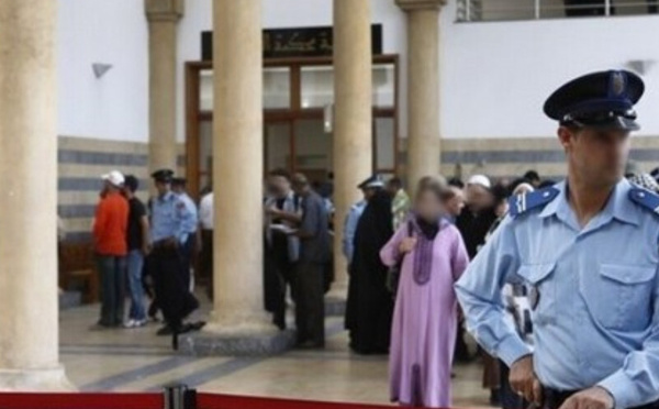 سجن محامٍ بمراكش سنة ونصفاً لإهانة مؤسسات وسبّ الذات الإلهية