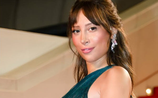 سمية الألفي تتألق في مهرجان كان السينمائي الدولي وتعلن عن حملها الأول