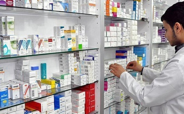 مراجعة أسعار الأدوية تُشعل فتيل الأزمة بين تمثيليات الصيادلة والحكومة