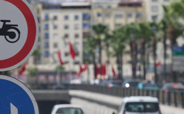 جماعة طنجة تمنع مرور الدراجات النارية داخل الممرات التحت أرضية حفاظاً على السلامة المرورية
