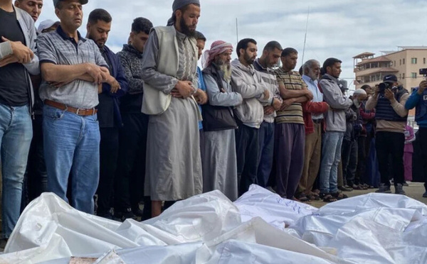 تصاعد العنف في قطاع غزة: مقتل العشرات وإصابة المئات في غارات إسرائيلية