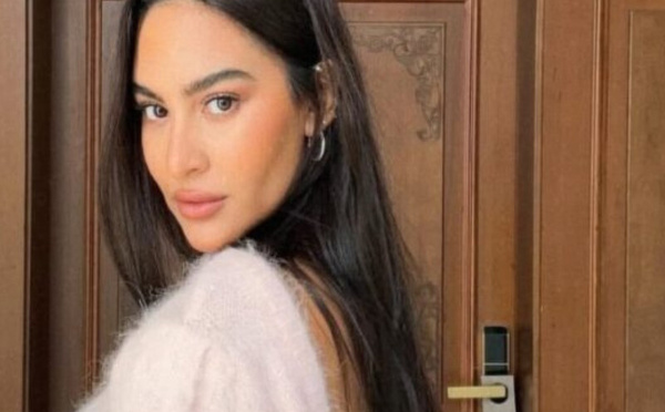 إيمان زوجة ياسين بونو: أناقة القفطان المغربي تجمع بين الأصالة والعصرية