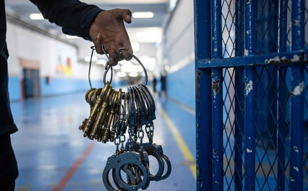 عدد السجناء في المغرب يرتفع إلى 105 آلاف.. والمندوبية تحذر من الاكتظاظ المزمن
