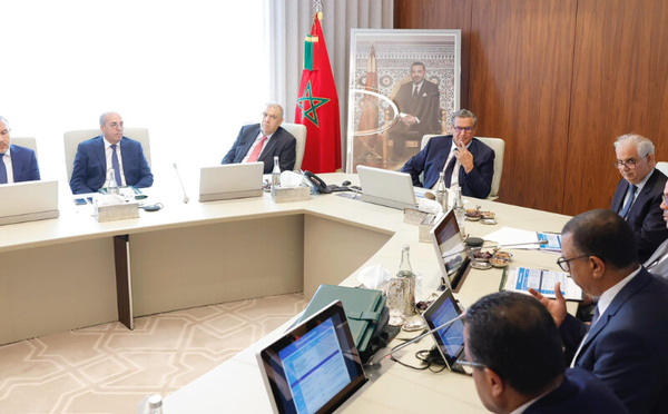 أخنوش يقود تعبئة وزارية لتسريع تنفيذ برنامج الماء وسط ضغوط الصيف وندرة الموارد