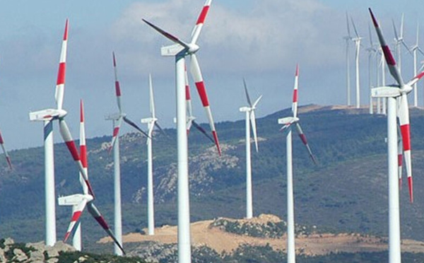 المغرب يطلق محطة طاقة هجينة في الكركرات بـ61.8 مليون درهم لتعزيز الأمن الطاقي والتنمية المستدامة