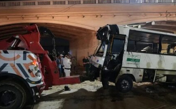 الجزائر تتجه لاستيراد 25 ألف حافلة لتعويض الحظيرة المهترئة