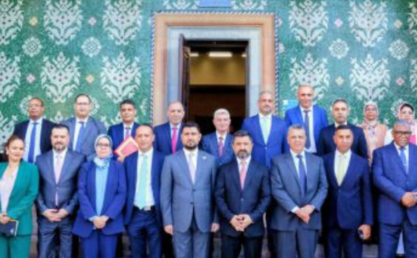 المغرب والعراق يوقعان اتفاقية لنقل المحكوم عليهم ومذكرة تفاهم بشأن العقوبات البديلة