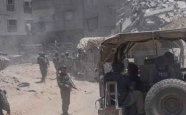 استمرار الغارات الإسرائيلية على غزة وارتفاع ضحايا المجاعة إلى 348