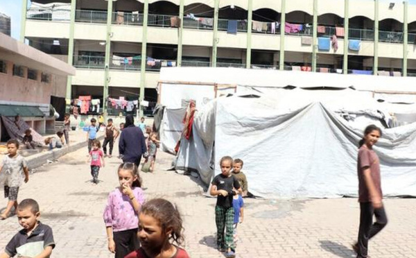 غزة.. حقائب الأطفال تحولت إلى أمتعة التشرد