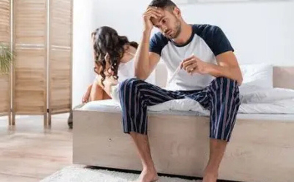 حين يخون الجسد.. كيف يهزم العجز الجنسي ثقة الرجل بنفسه