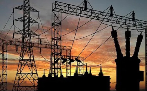 رياض مزور :  المغرب يمتلك طاقات متجددة لتغطية نصف استهلاك الكهرباء في أوروبا