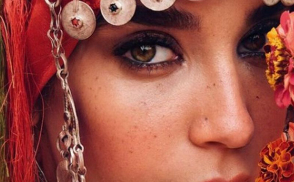 كريمة غيث تعيد إحياء التراث الأمازيغي بأغنية جديدة بعنوان “زين”