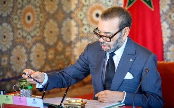 الملك محمد السادس يعزي أمير قطر في حادثة السير المأساوية بشرم الشيخ