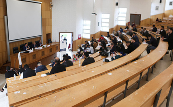 رغم التعديلات الوزارية، كليات الاستقطاب المفتوح تصر على الاختبارات الكتابية والشفوية لولوج الماستر