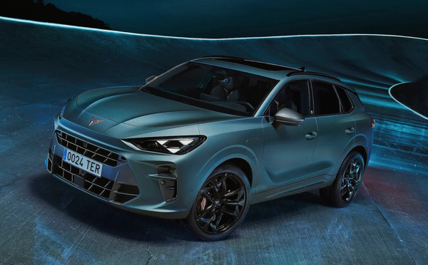 ​CUPRA تكشف عن Terramar PHEV: SUV هجين ثوري