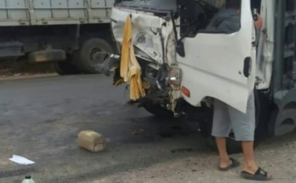 حادثة سير مميتة تهز إقليم الجديدة: اصطدام بين شاحنة وحافلة يخلف قتلى وجرحى