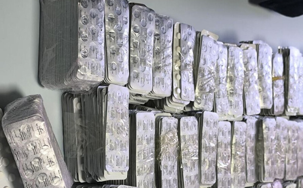 إحباط محاولة تهريب أكثر من 30 ألف قرص طبي مخدر بمعبر باب سبتة