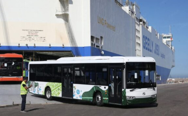 وصول 257 حافلة حديثة لميناء الدار البيضاء ضمن البرنامج الوطني للنقل الحضري