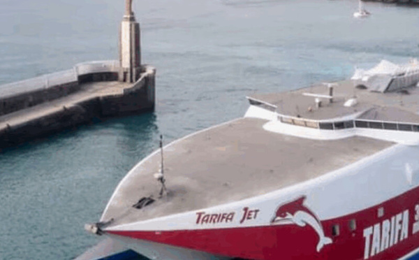 تعليق حركة النقل البحري بين طريفة وطنجة المدينة بسبب الأحوال الجوية السيئة