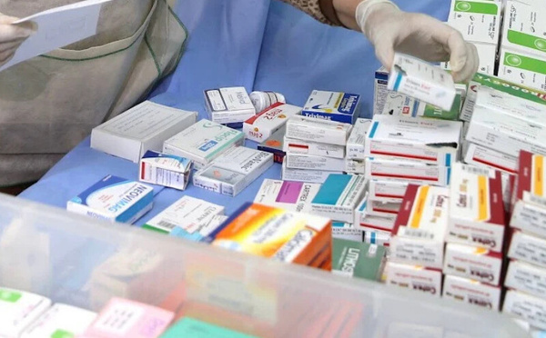 جدل بين أطباء القطاع الخاص وصيادلة المغرب حول استبدال الأدوية ومؤهلات المساعدين