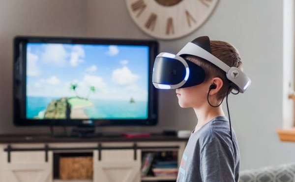 الألعاب الإلكترونية بين المتعة والخطر.. كيف نحمي أطفالنا من الإدمان الرقمي؟