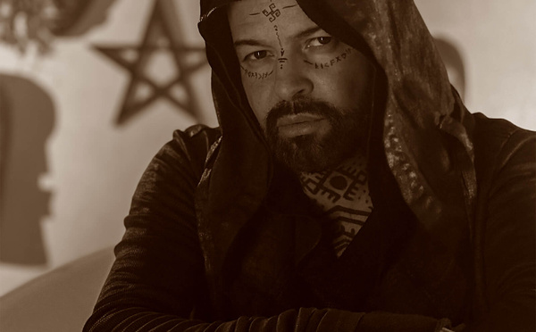 ​إلام جاي يحتفل بوحدة المغرب من خلال أنشودته "صحرا ديالنا"