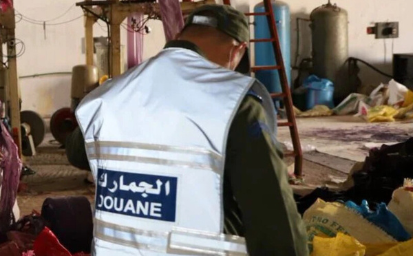 المراقبة الجمركية تكشف شبهات تحويل واردات خام البلاستيك إلى سوق غير قانونية