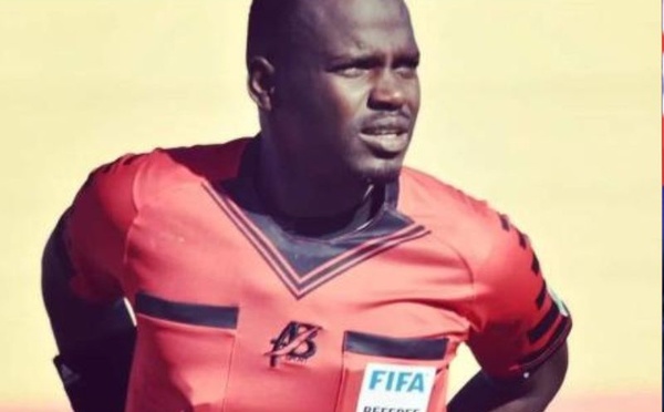 فيفا تعين طاقما تحكيميا موريتانيا لقيادة مباراة المغرب والموزمبيق