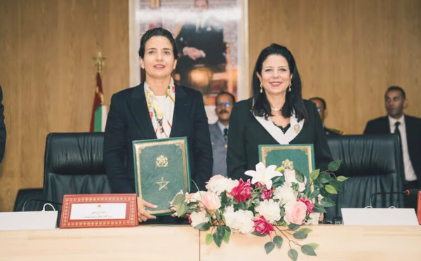 الداخلة تتجه نحو الابتكار المستدام: توقيع اتفاقيات في الذكاء الاصطناعي والطاقة المتجددة