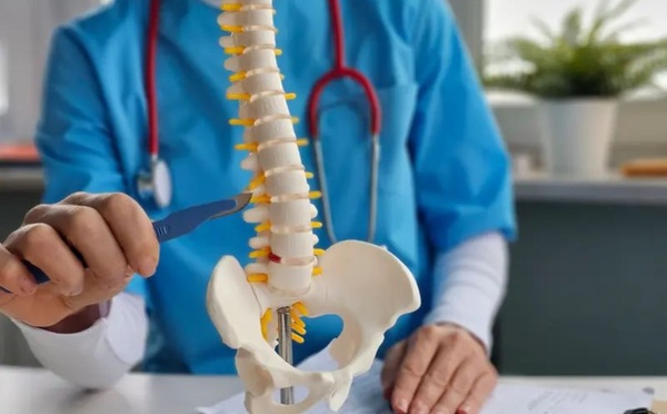 ابتكار طبي ياباني قد يغيّر علاج كسور العمود الفقري لدى مرضى هشاشة العظام