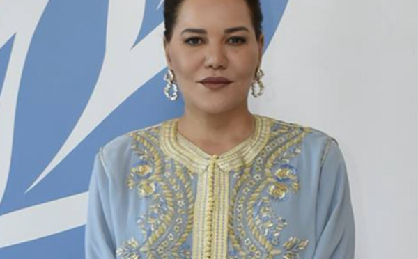 المغاربة يحتفلون بعيد ميلاد صاحبة السمو الملكي الأميرة للا حسناء