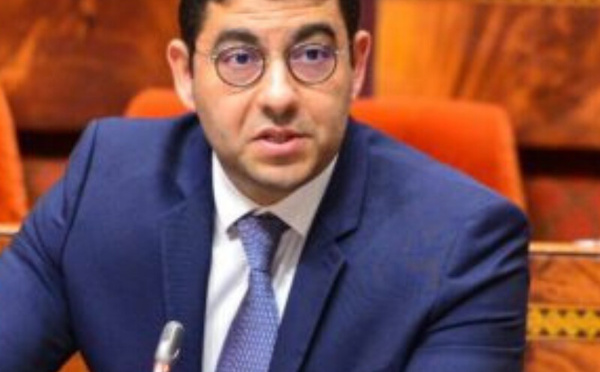 بن سعيد يؤكد دعم الحكومة لتعزيز استقلالية المؤسسات الصحفية والشفافية الانتخابية