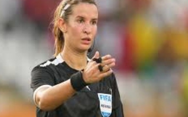 الحكمة الدولية بشرى كربوب تغادر الميادين… احتجاج صامت بصوت عال