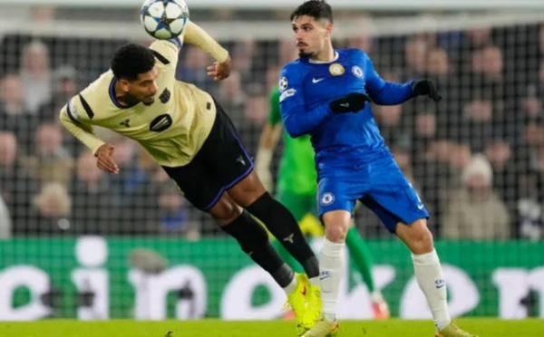 هزيمة بطعم العلقم في لندن.. طرد أراوخو يربك برشلونة أمام تشيلسي