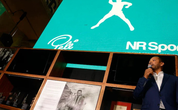 عائلة نيمار تستحوذ على العلامة التجارية لأسطورة كرة القدم بيليه