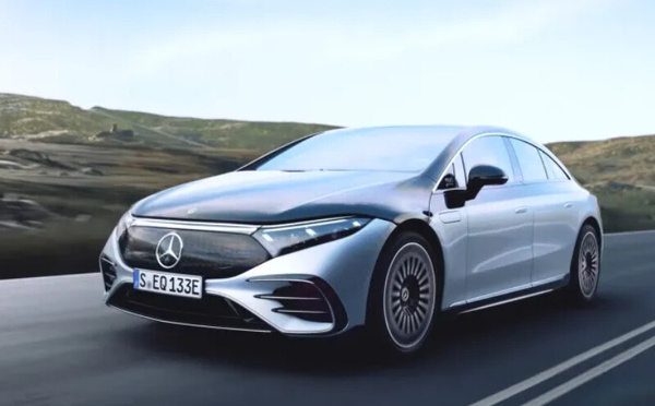 مرسيدس بنز تتعاون مع غوغل لتطوير القيادة الذكية وميزات الترفيه في سياراتها