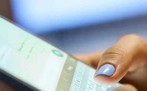 “واتساب” يطلق ميزة جديدة لتخصيص معلومات الملف الشخصي بالرموز التعبيرية والجمل القصيرة