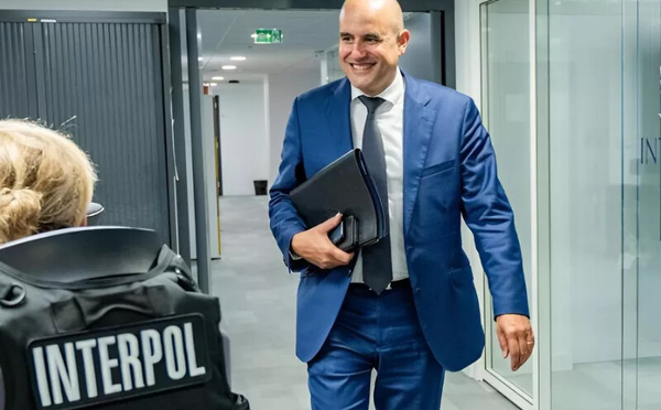 لوكا فيليب يتولى رئاسة الأنتربول لولاية جديدة وسط منافسة دولية قوية