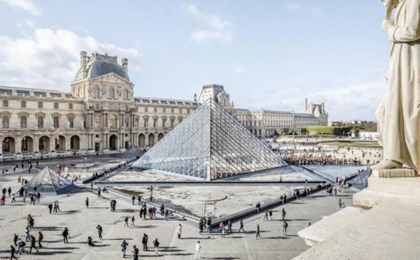 باريس تحبس المشتبه به الرابع في سرقة متحف اللوفر بعد أسبوع من اعتقاله