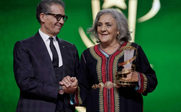 راوية تتوج بـ"النجمة الذهبية" في مهرجان مراكش الدولي