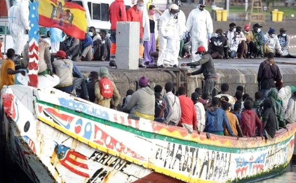 انخفاض كبير في أعداد المهاجرين المغادرين من المغرب إلى جزر الكناري خلال النصف الأول من 2025