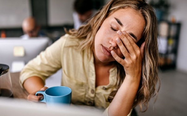 القهوة والألم المزمن… علاقة مثيرة للدهشة لكبار السن