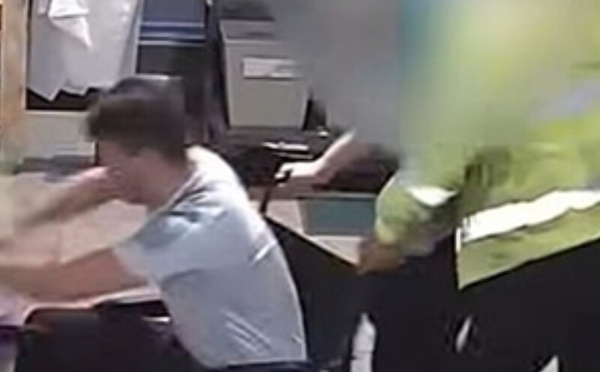 شاب بريطاني يدعى ديفي براون يُحكم بالسجن ثلاث سنوات بعد سرقة متعمدة مدفوعة بالاحتيال