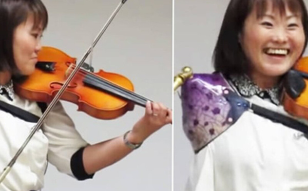 الفنانة اليابانية مانامي إيتو تدخل موسوعة غينيس كأول عازفة كمان باستخدام ذراع اصطناعية