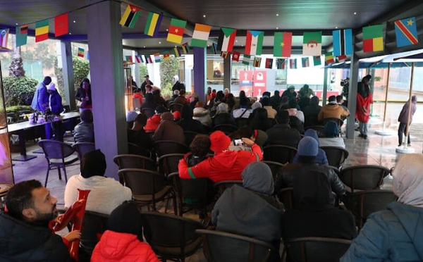 أسعار المقاهي والمطاعم خلال كأس إفريقيا: بين حرية السوق والمسؤولية الاجتماعية